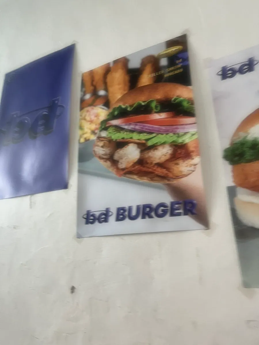 캐주얼한 분위기의 bd버거 성수 홀