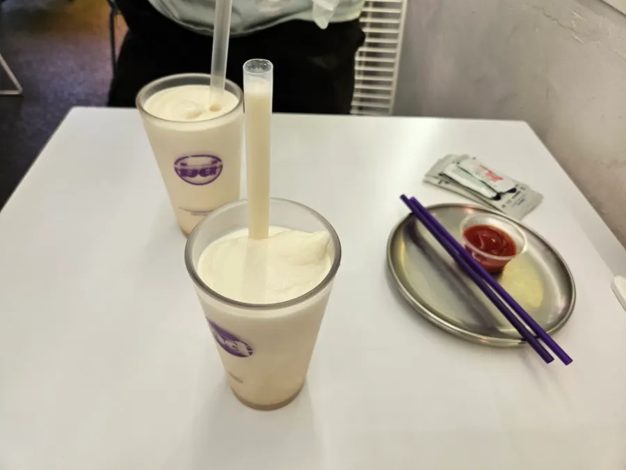 콜라 대신 변경한 BD버거 밀크쉐이크