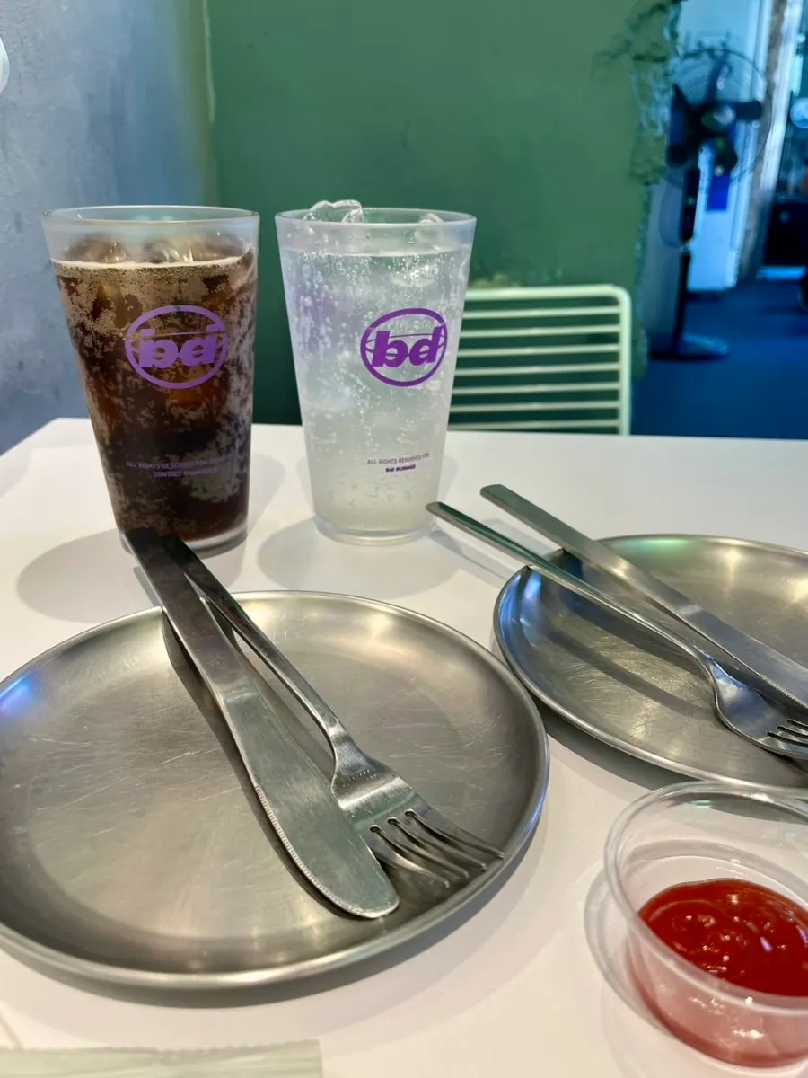 Drink refill corner at bd Burger Seongsu