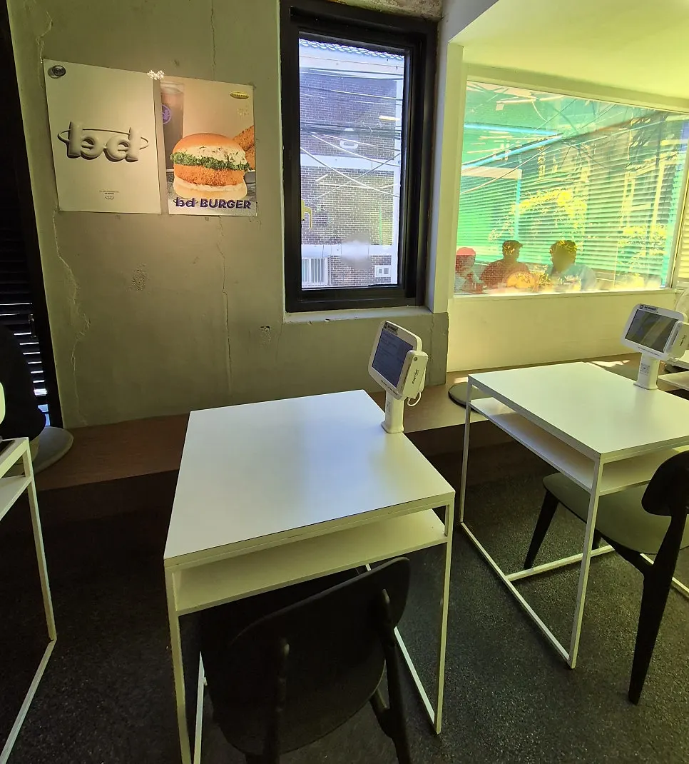 Interior view of bd Burger Seongsu