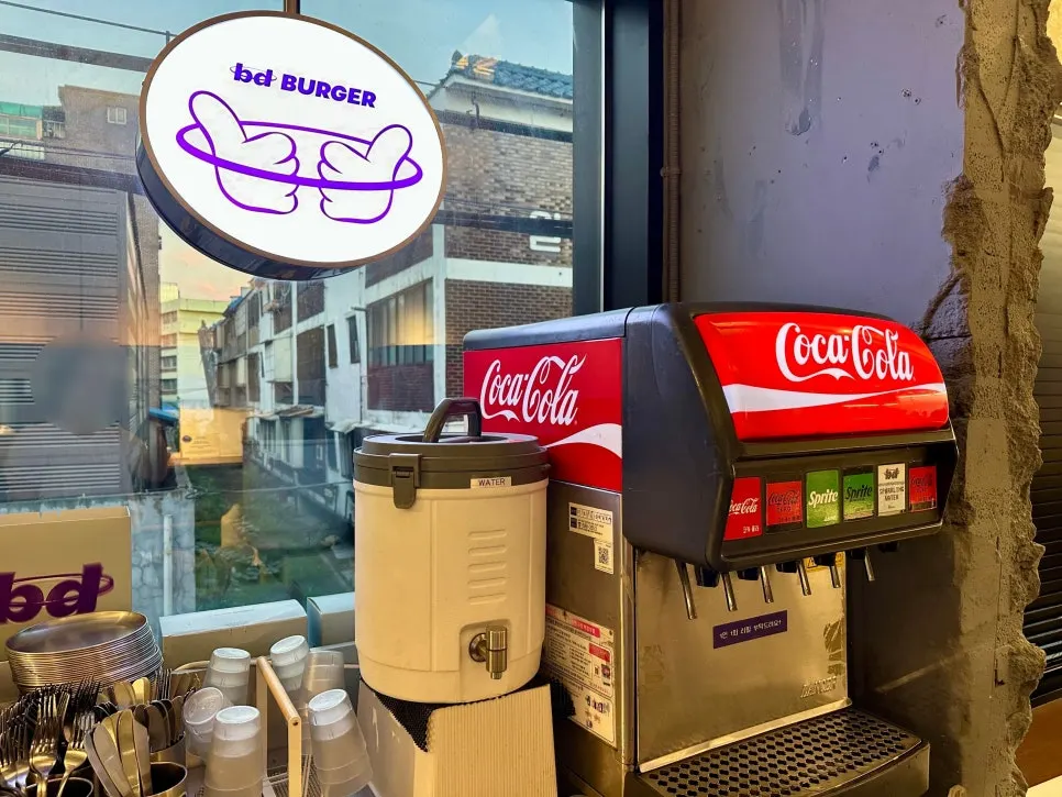 Self-service bar with cutlery and disposable gloves
