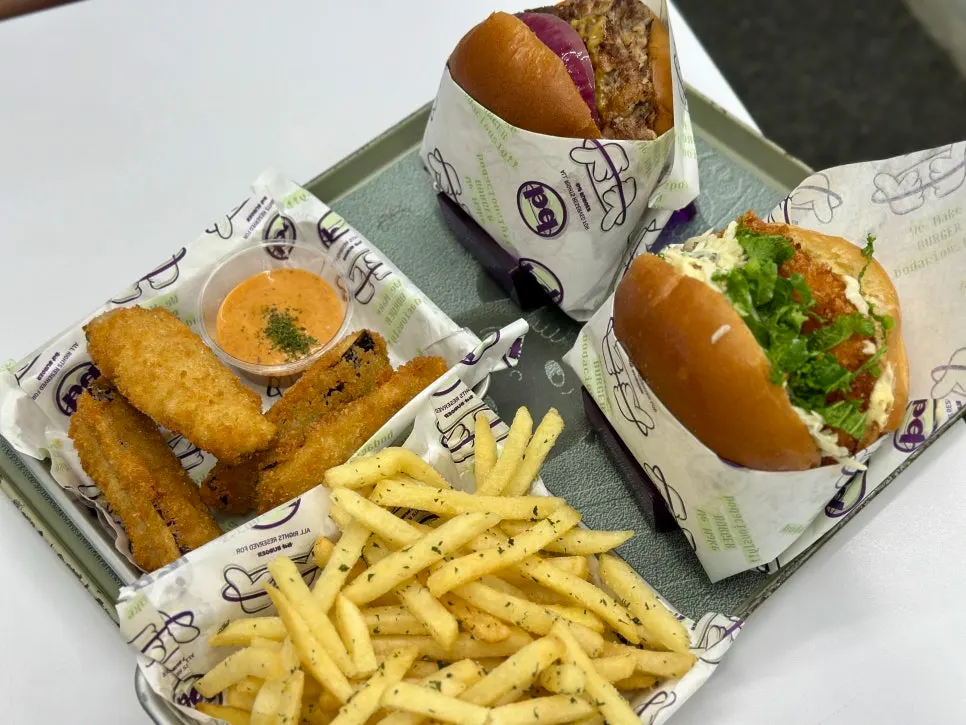 Double Cheese and Wasabi Shrimp Burger sets