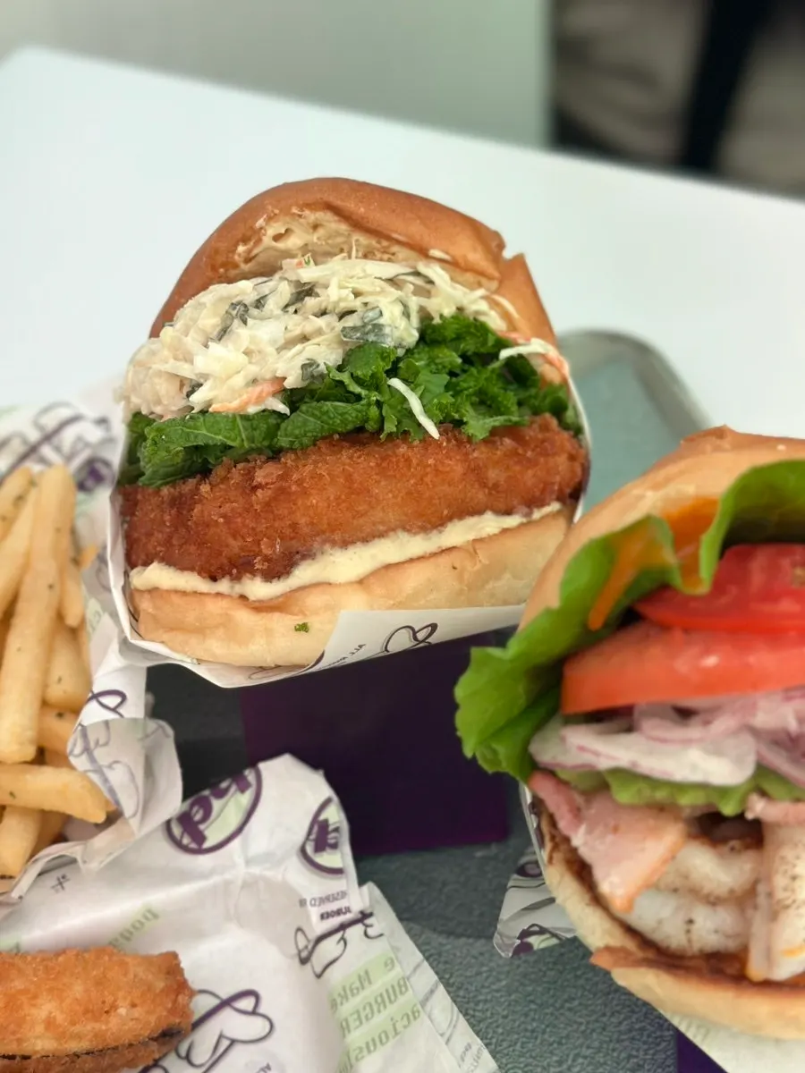Close-up of bd Burger Seongsu's Wasabi Shrimp Burger