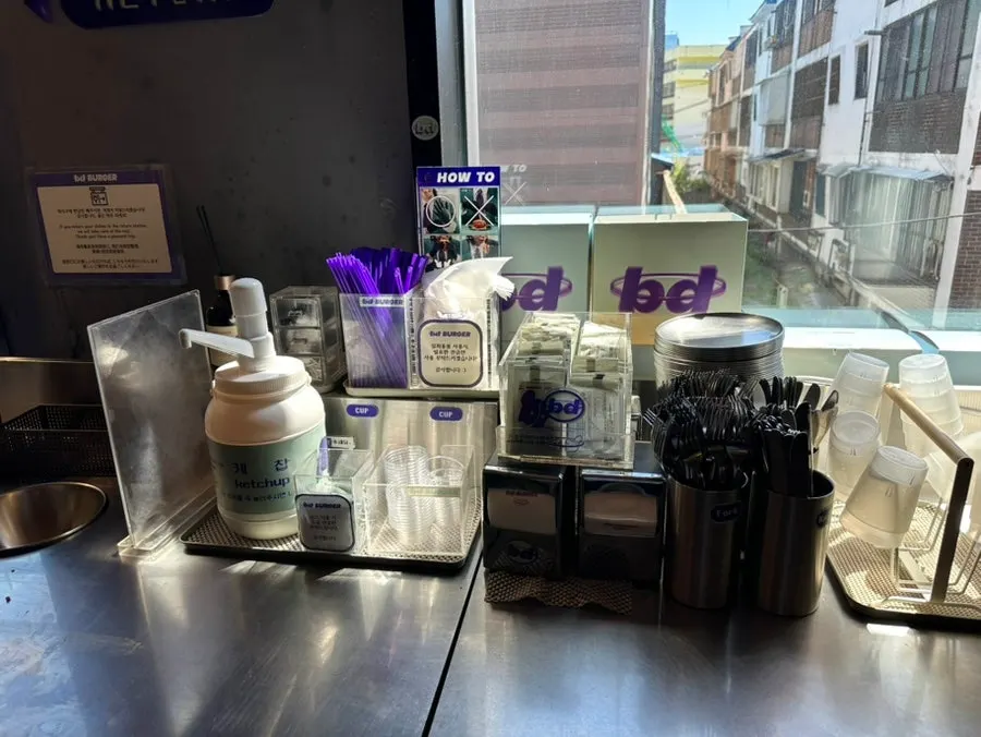 Self-bar corner at bd Burger Seongsu
