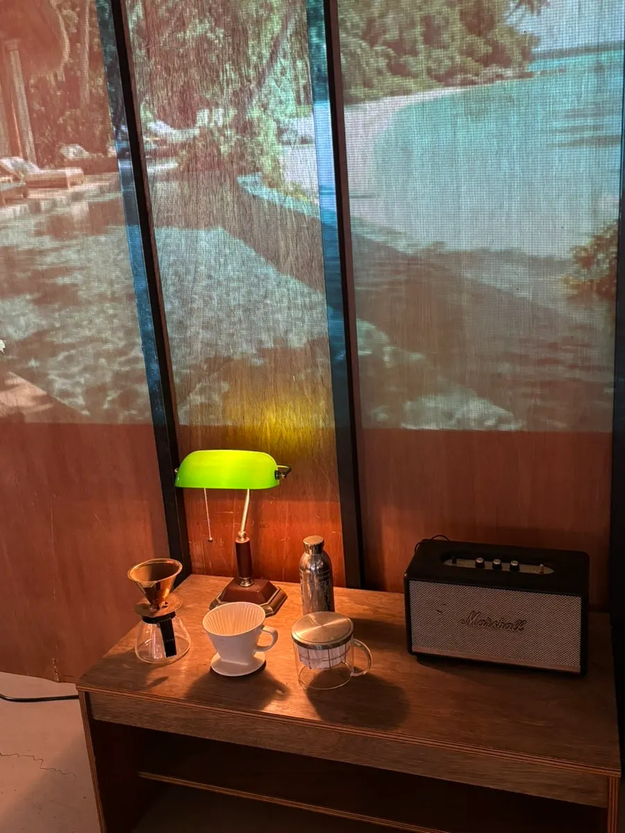 Second-floor interior of Biat Seongsu