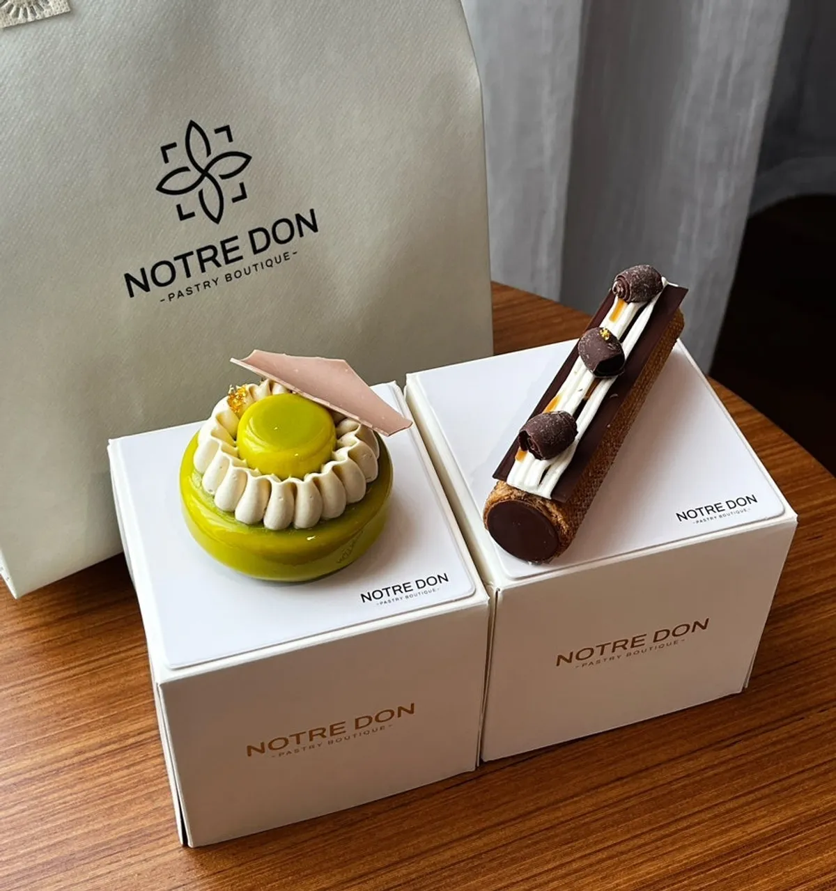 An individually wrapped slice of Notldun cake