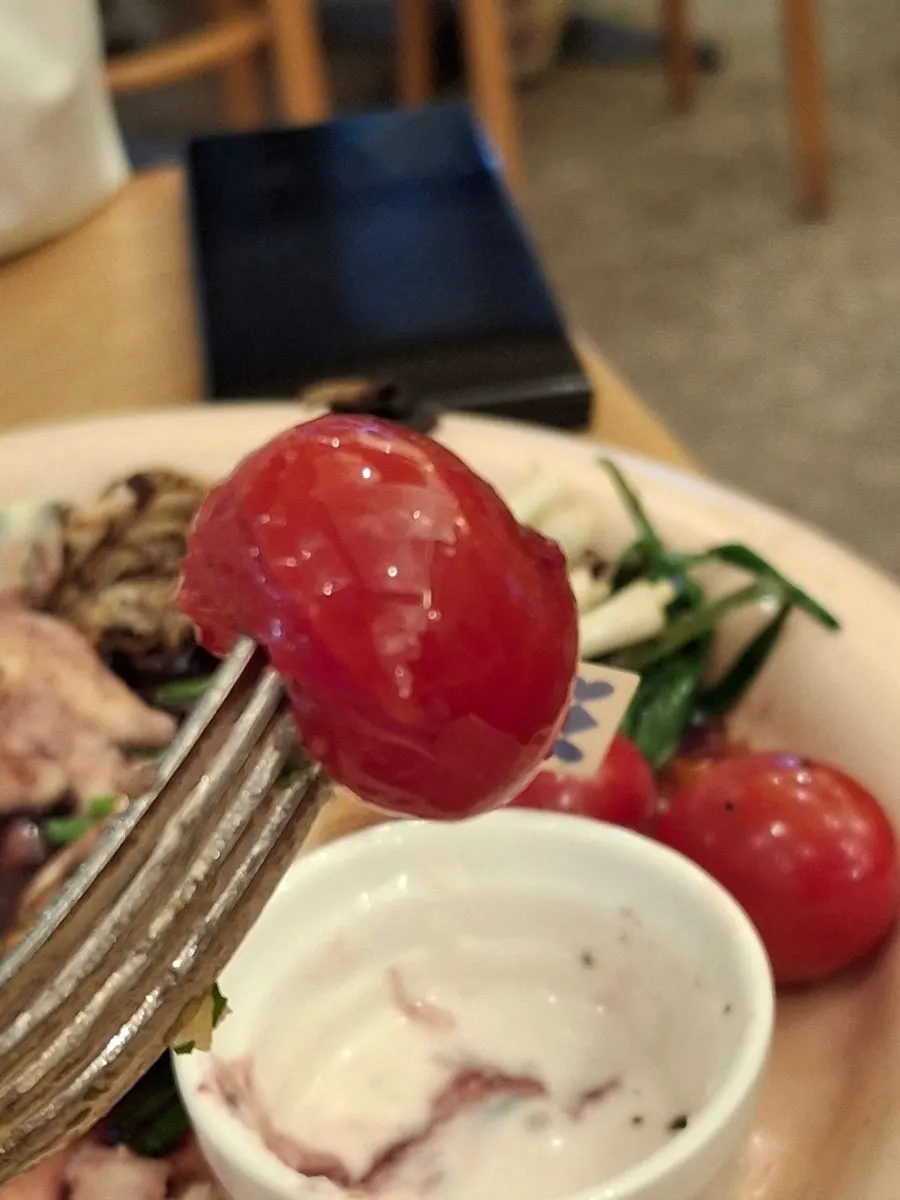Grilled vegetables served with the steak
