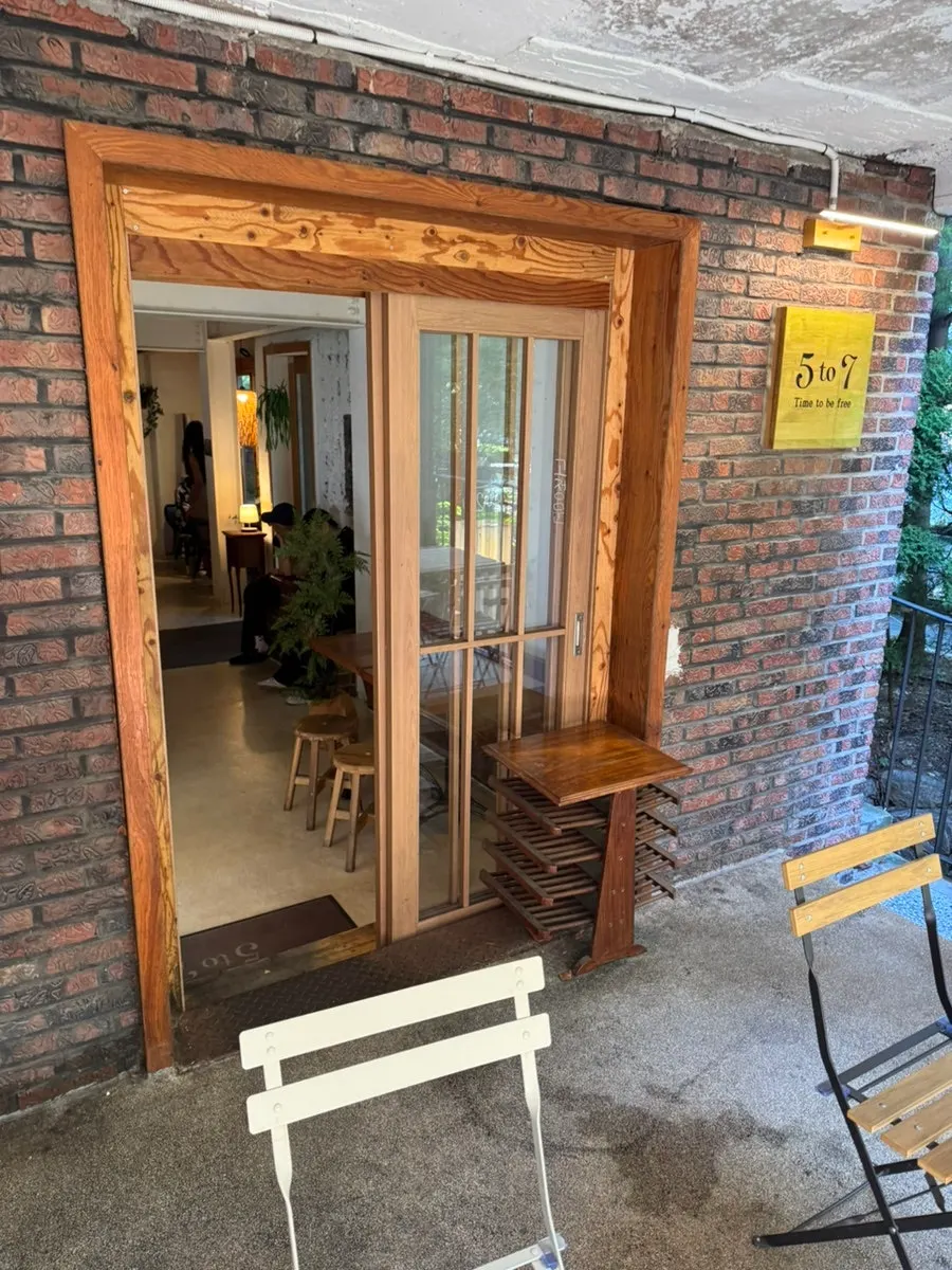 5to7 성수본점 야외 테라스 자리