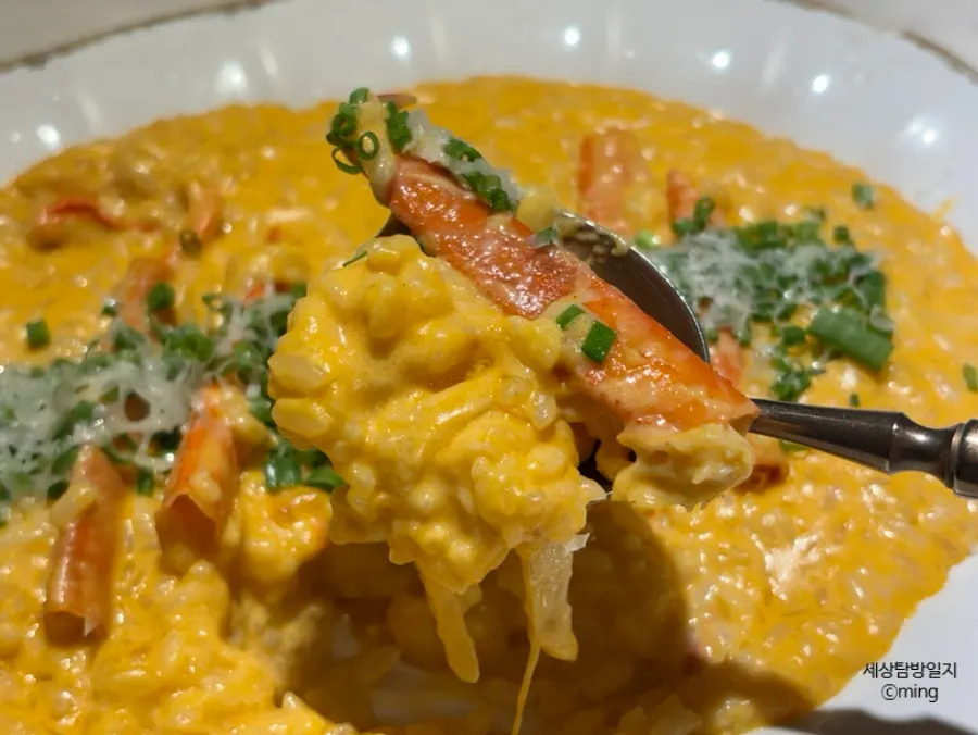 Close-up of spicy crab risotto stir-fried in chili oil