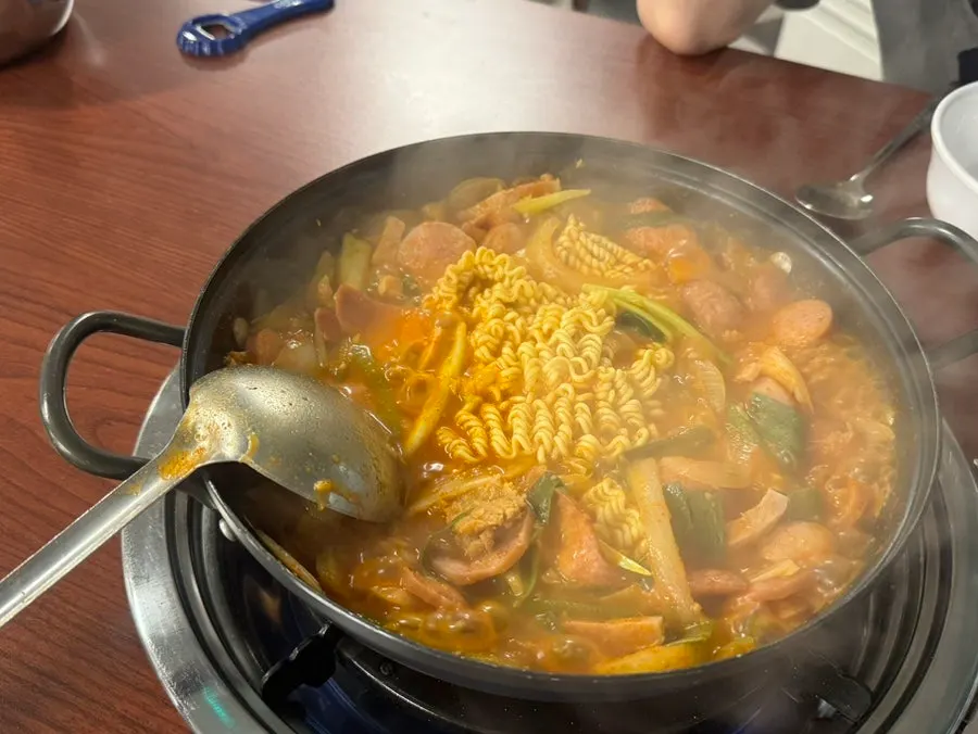 Jin Ramen sari cooked into the budae jjigae