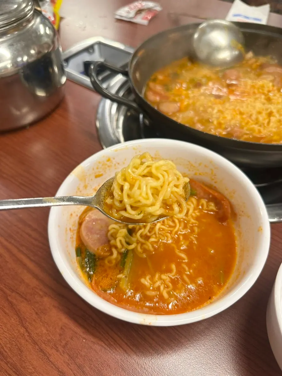 プデチゲに入れた進ラーメンサリ