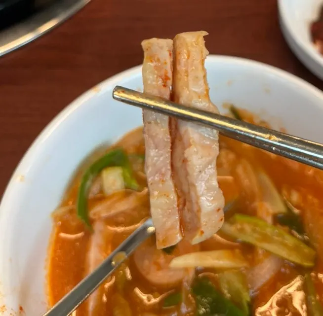 Smoky-flavored smoked sausage in the stew