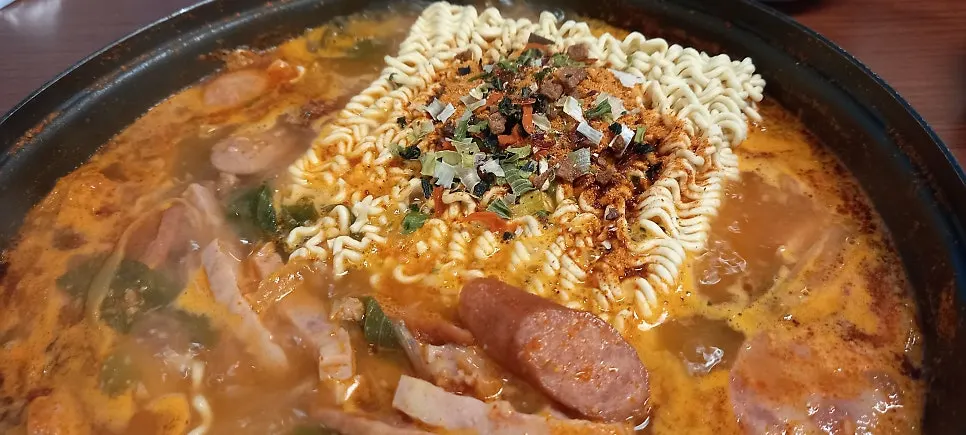 Jin Ramen noodles added to budae jjigae
