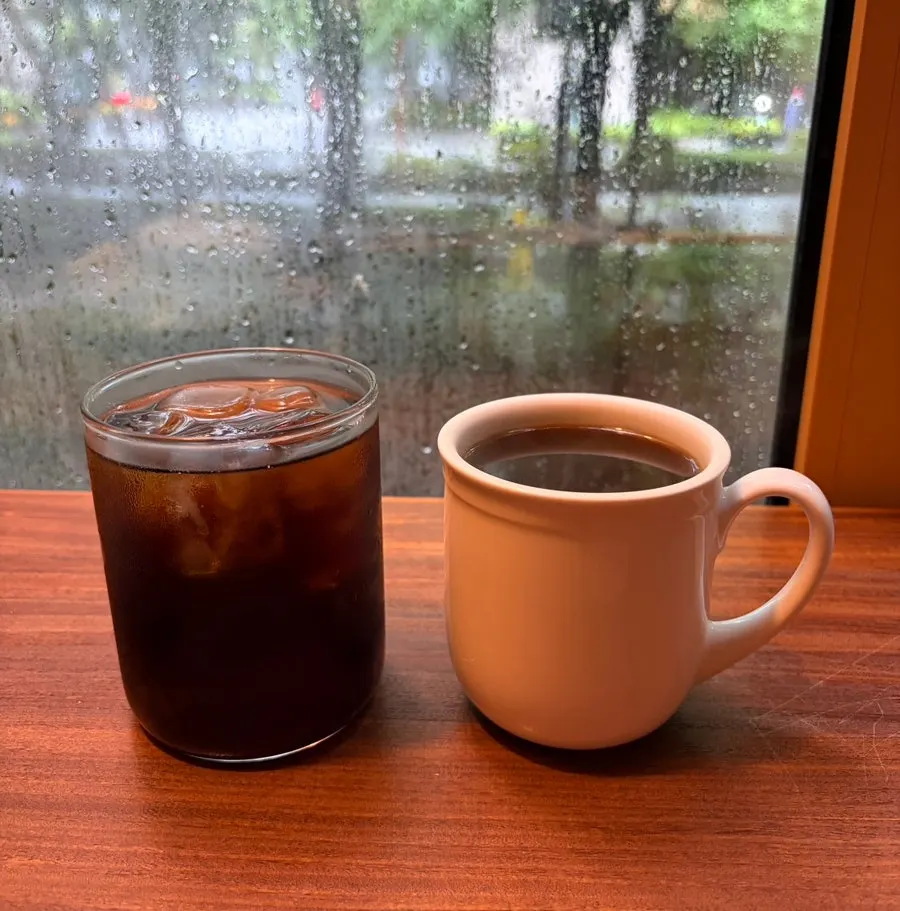Cup of warm mocha pot americano at 5to7