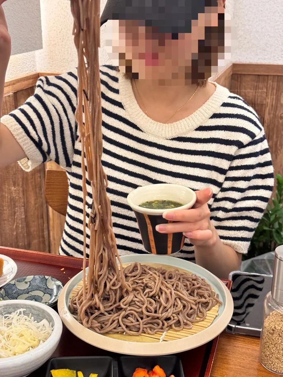 Buckwheat noodles dipped in tsuyu