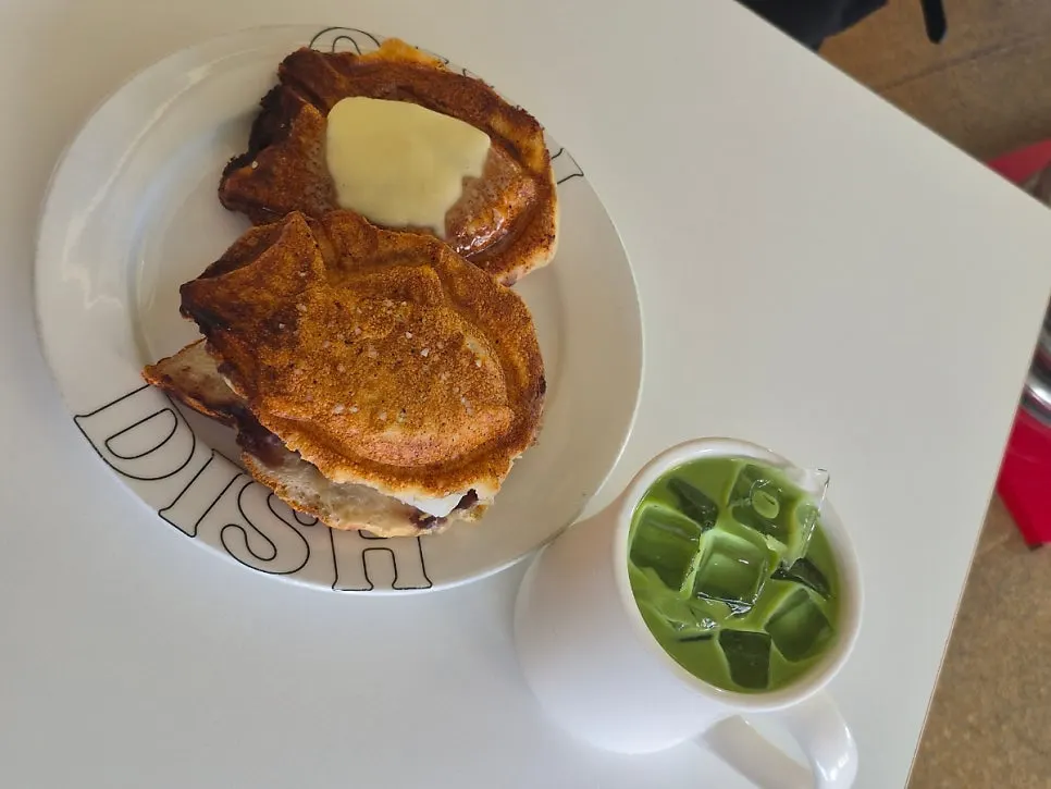 Salted bread x taiyaki, mammoth chewy salted taiyaki, and matcha latte spread