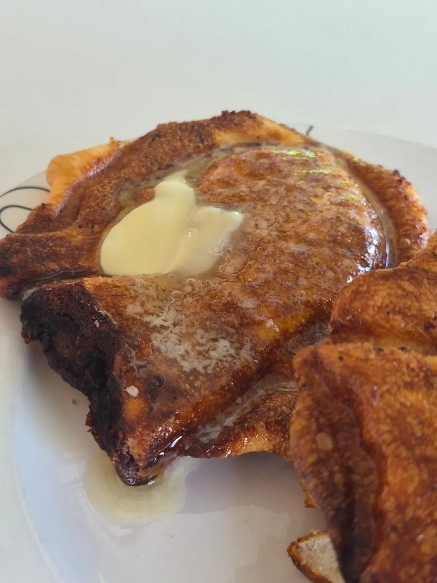 Cross-section of crispy-outside, chewy-inside salted bread x taiyaki
