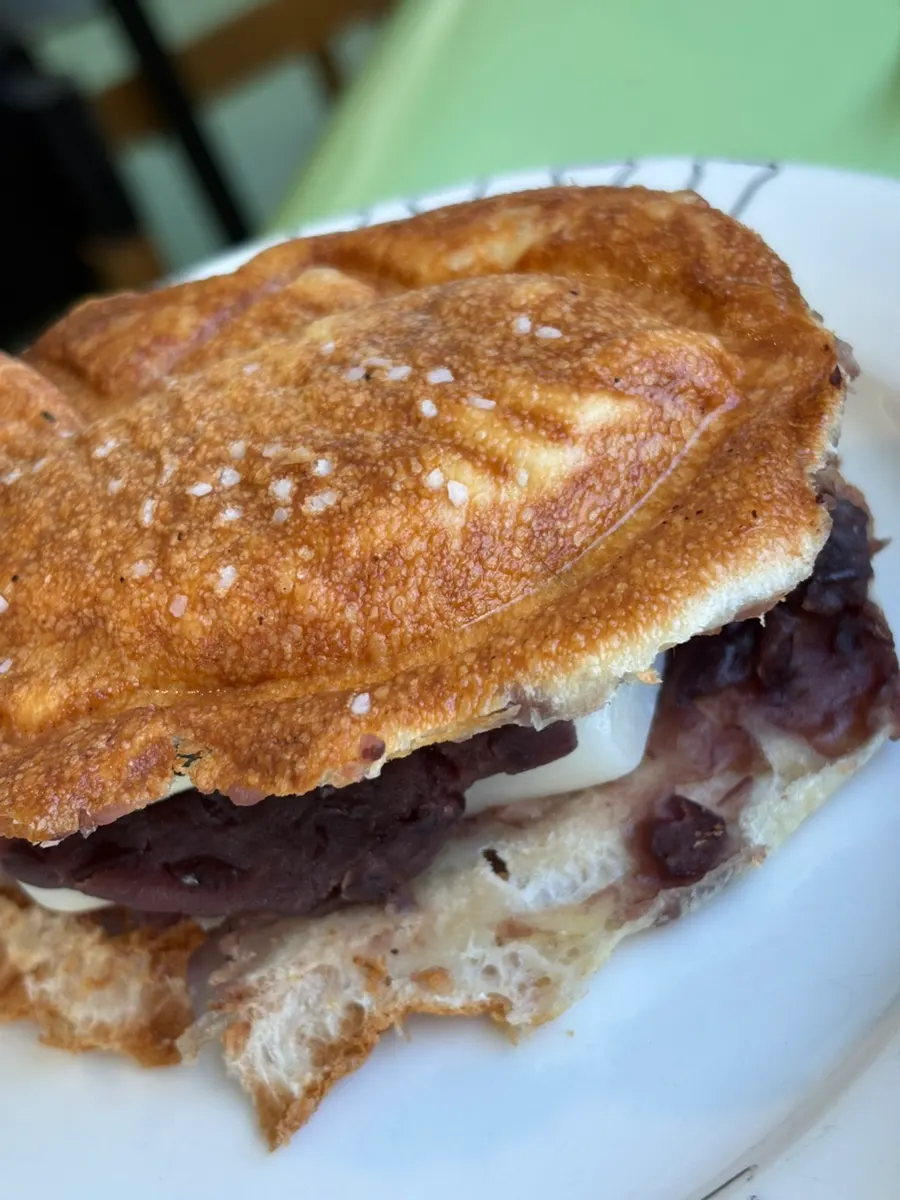 Salted taiyaki baked crisp on the outside