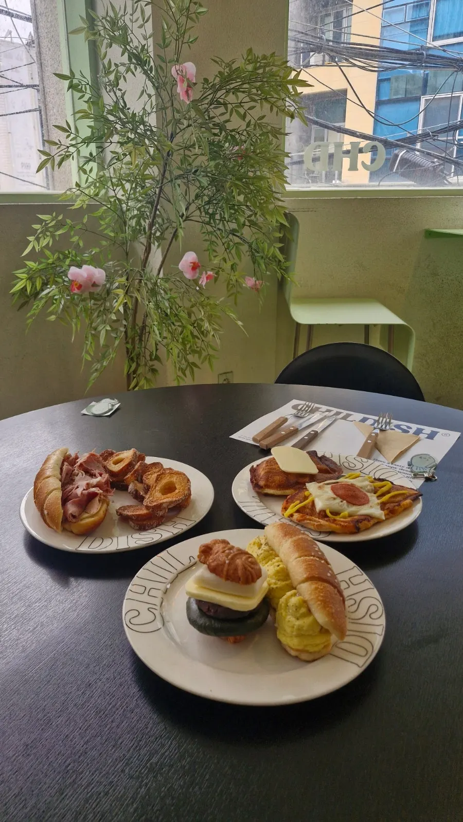 Childish desserts and café atmosphere