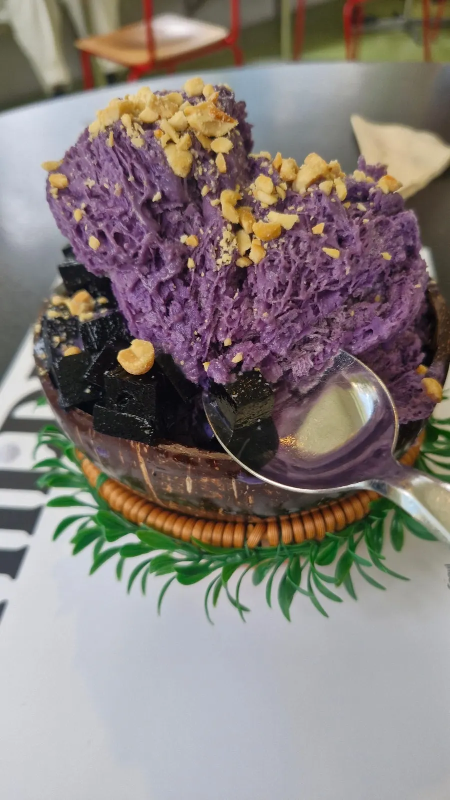 Purple ube bingsu with ube jelly