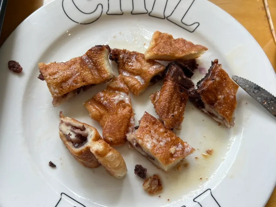 Cross-section of the salted taiyaki cut in half