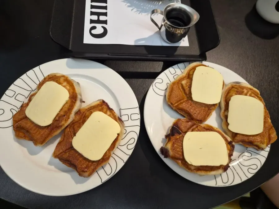 Plate of 5 salted taiyaki at Childish