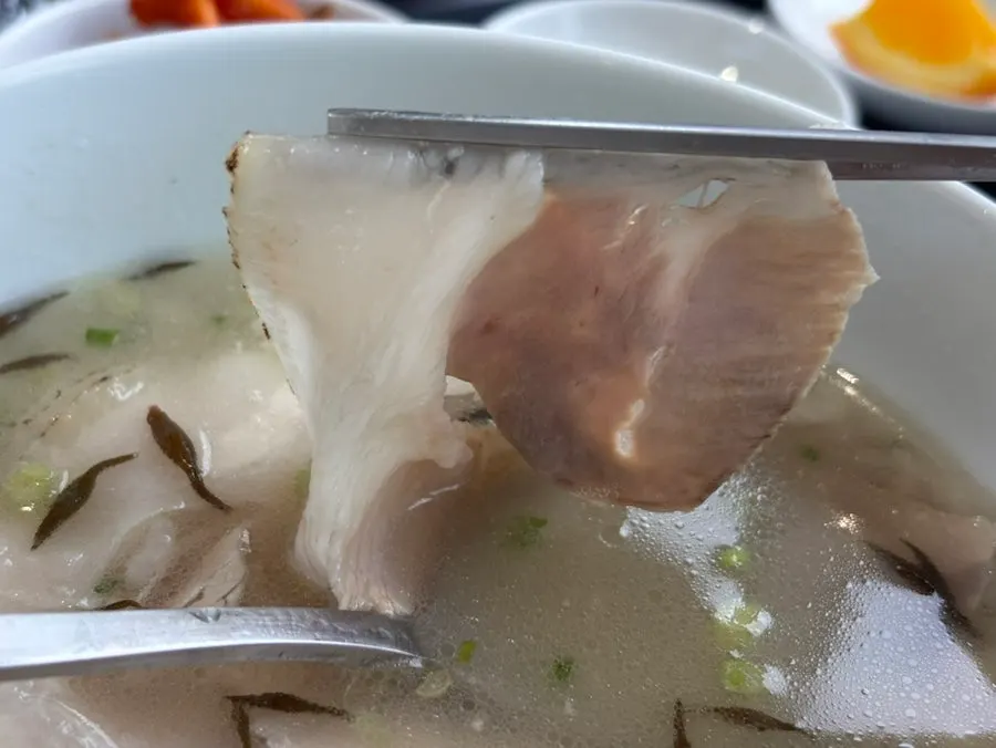 Clear pork gomtang loaded with meat