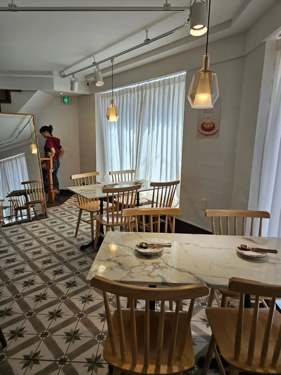Cozy attic-style interior of Seongsu Darak