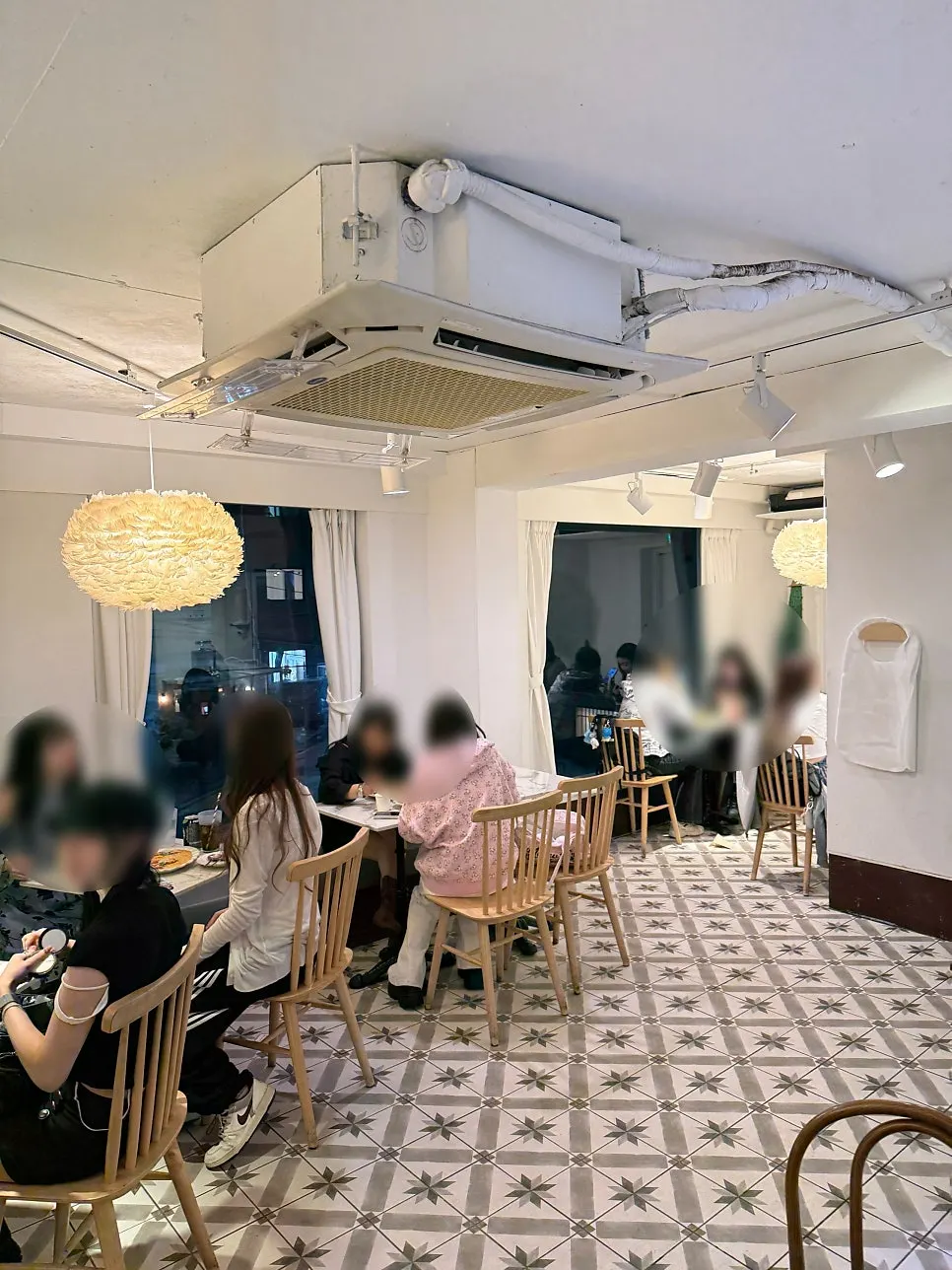 따뜻한 느낌의 성수다락 인테리어