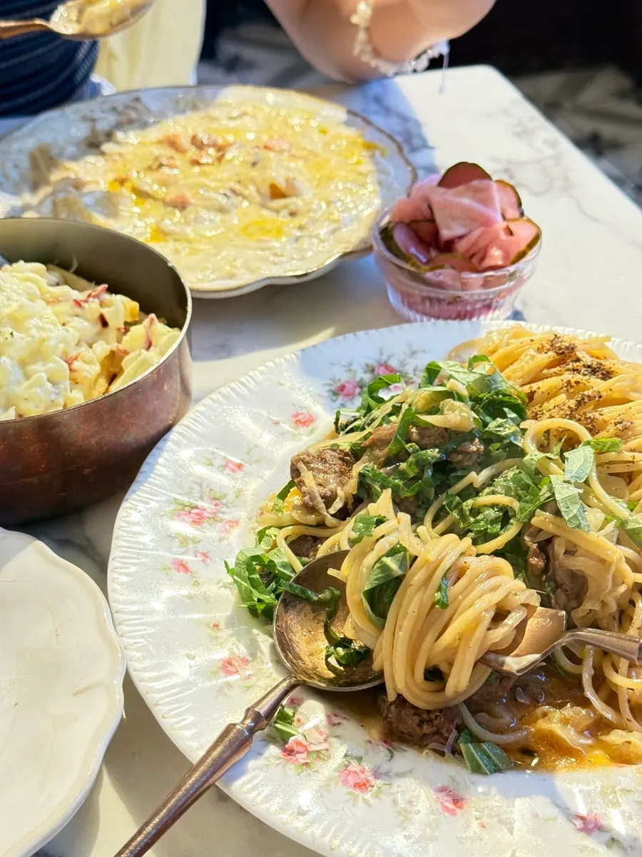 Perilla pasta with chadolbaegi and perilla leaf blended together