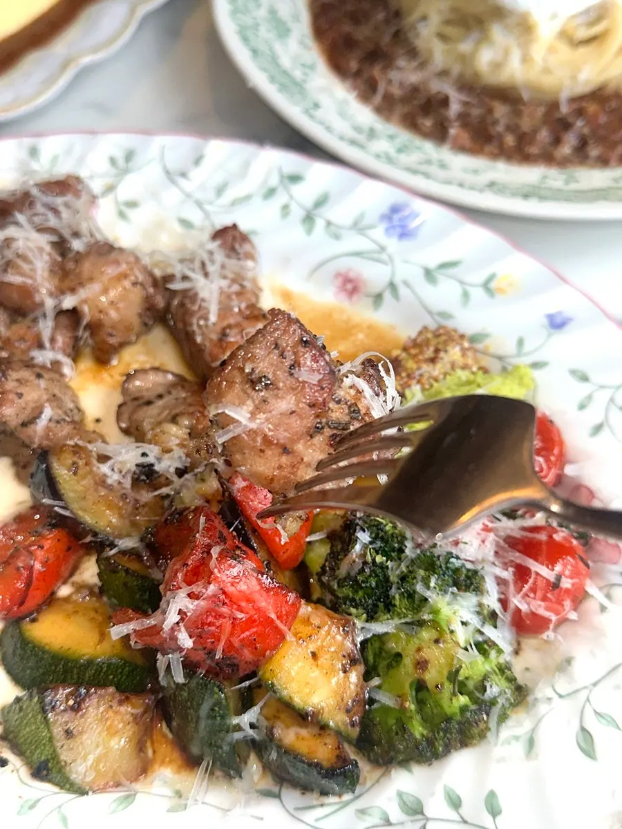 방울토마토와 가지, 호박, 브로콜리 구운 야채