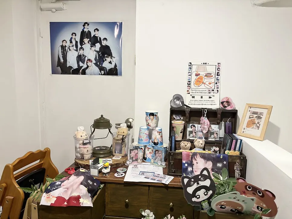 A space inside Seongsu Darak with signage