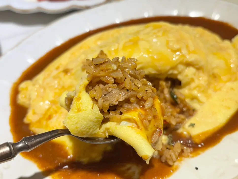The Darak omurice fried rice mixed with sauce