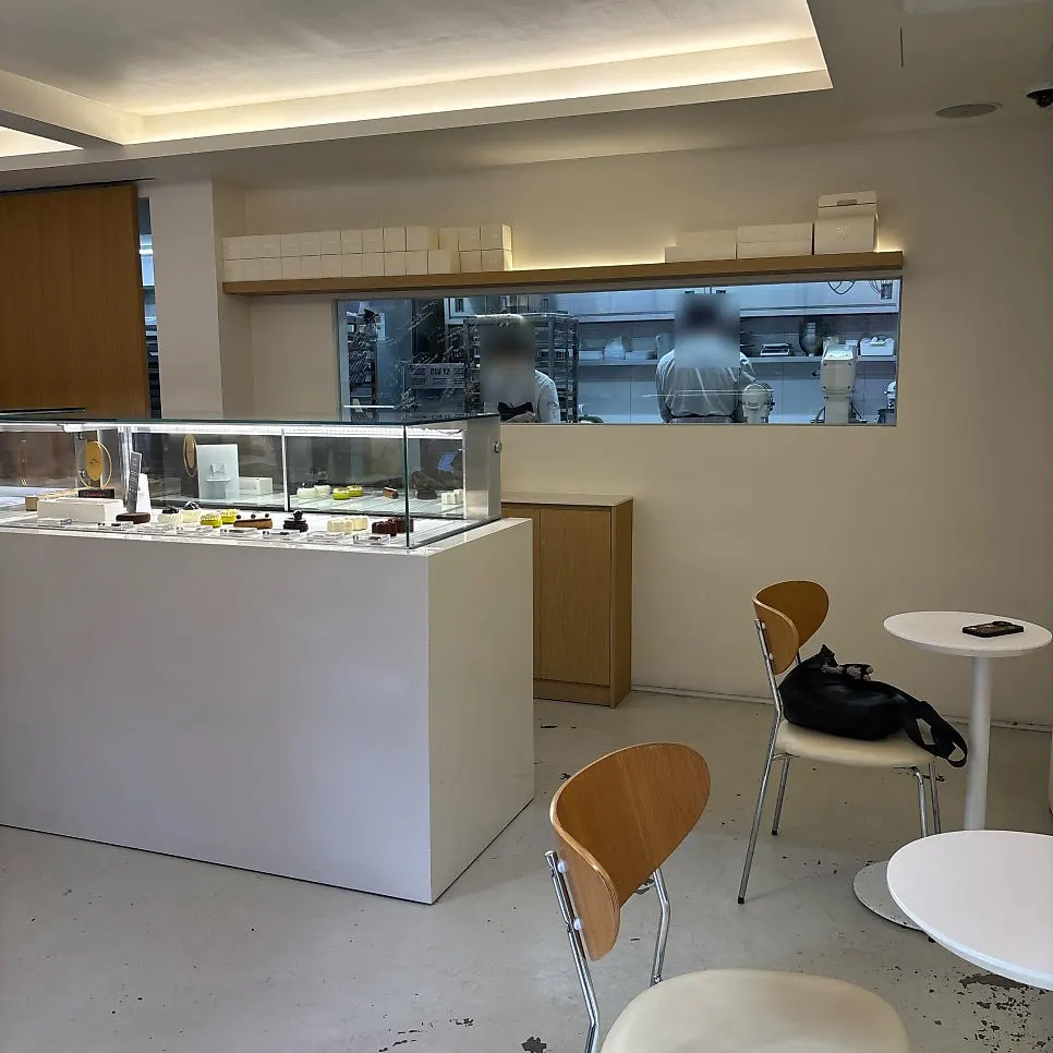 Notldun's open kitchen where desserts are made