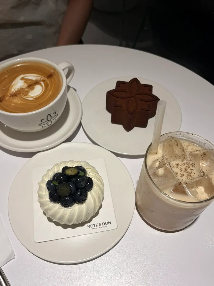 诺特丹甜品与饮品桌面摆设