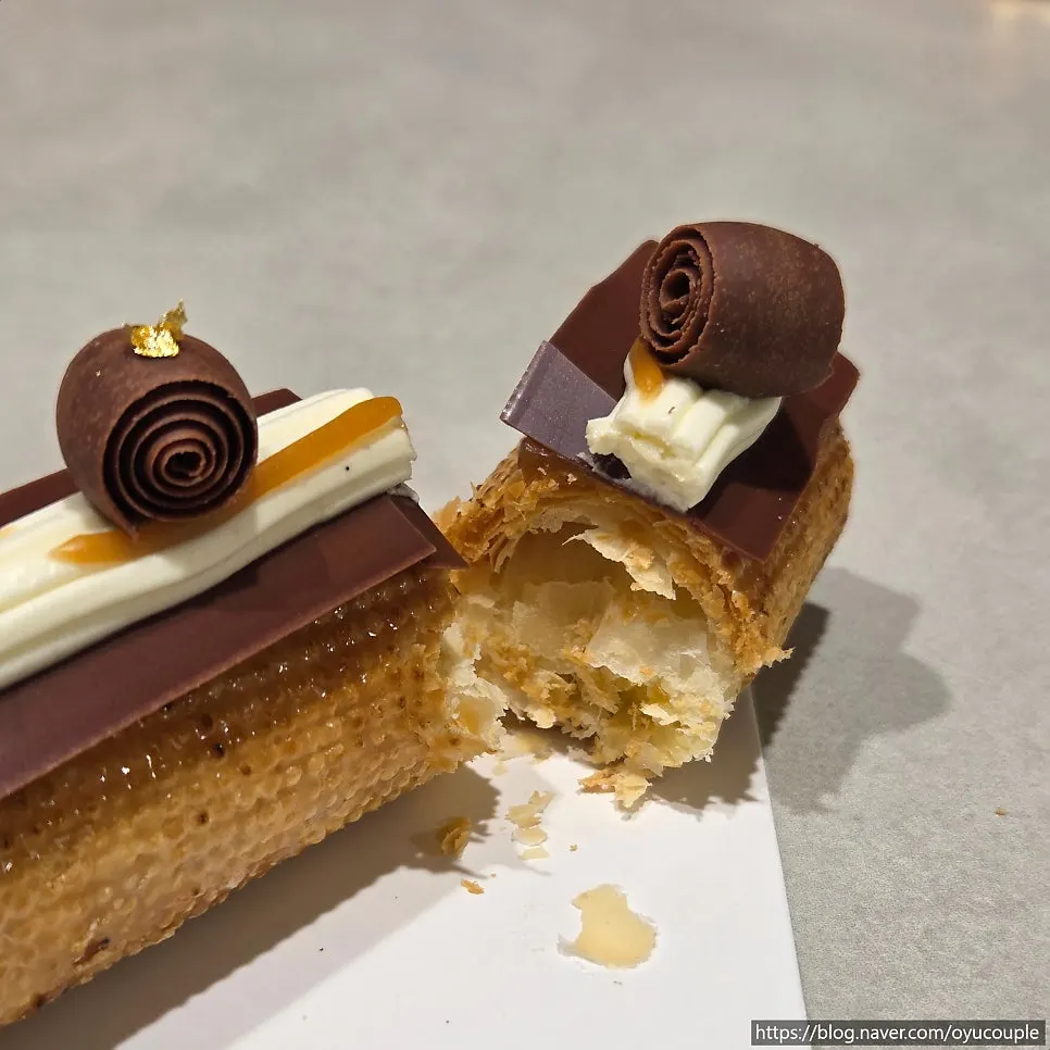 Cross-section of the pistachio mousse
