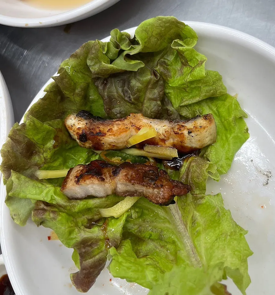 Pork belly and chicken neck meat grilled together