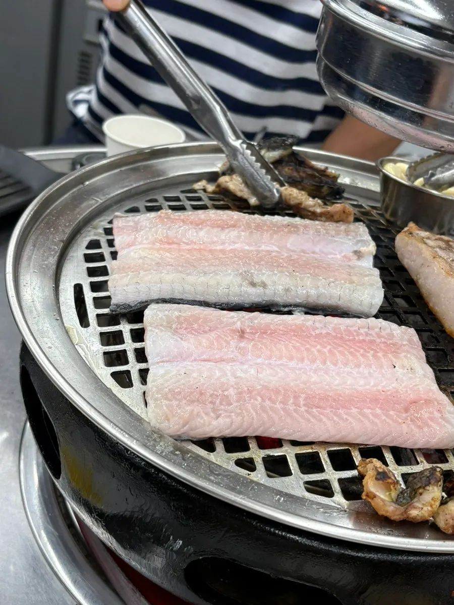 Grilled eel dipped in teriyaki sauce
