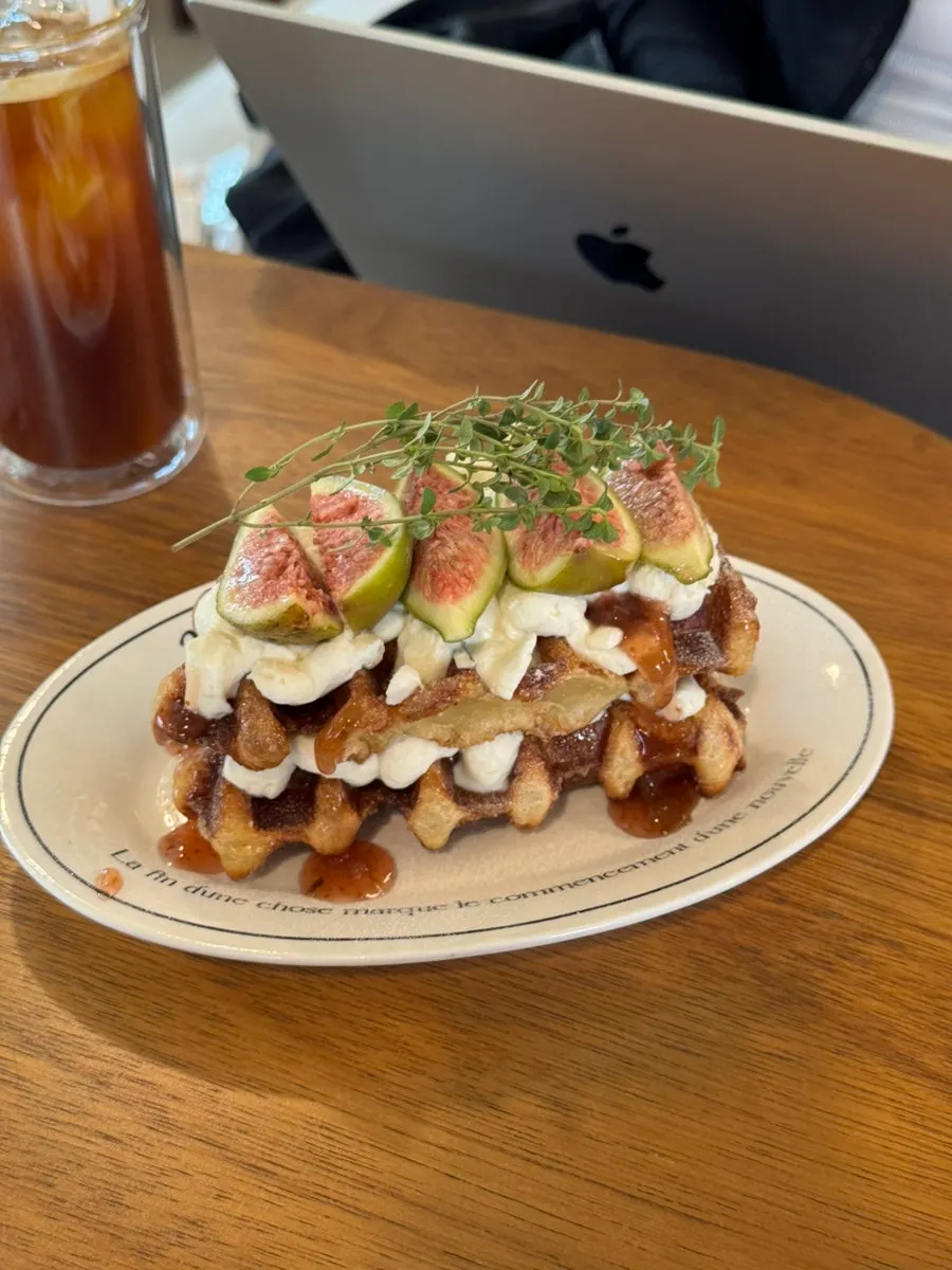 Croffle filled with Greek-yogurt whipped cream