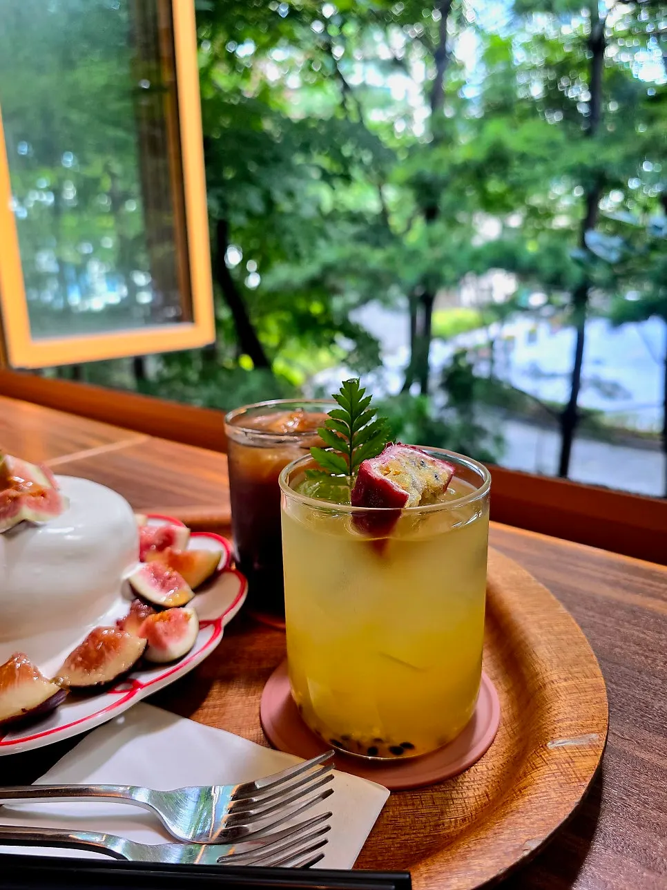Dutch Americano and soufflé dessert