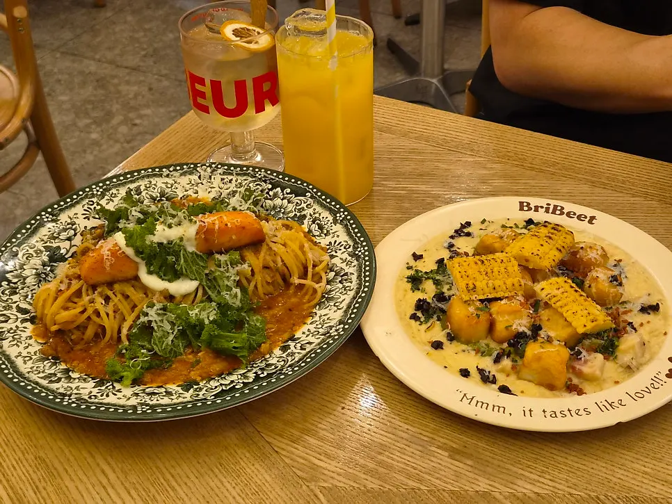 The two-person set menu at Brivite Seongsu
