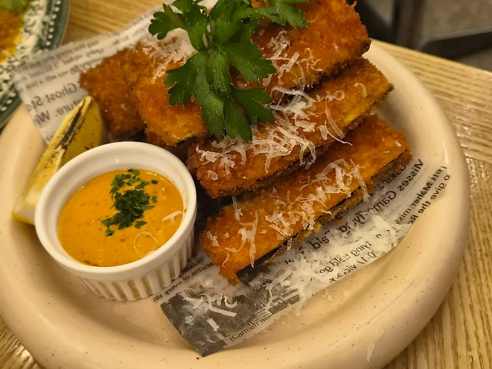Crispy fried spicy eggplant