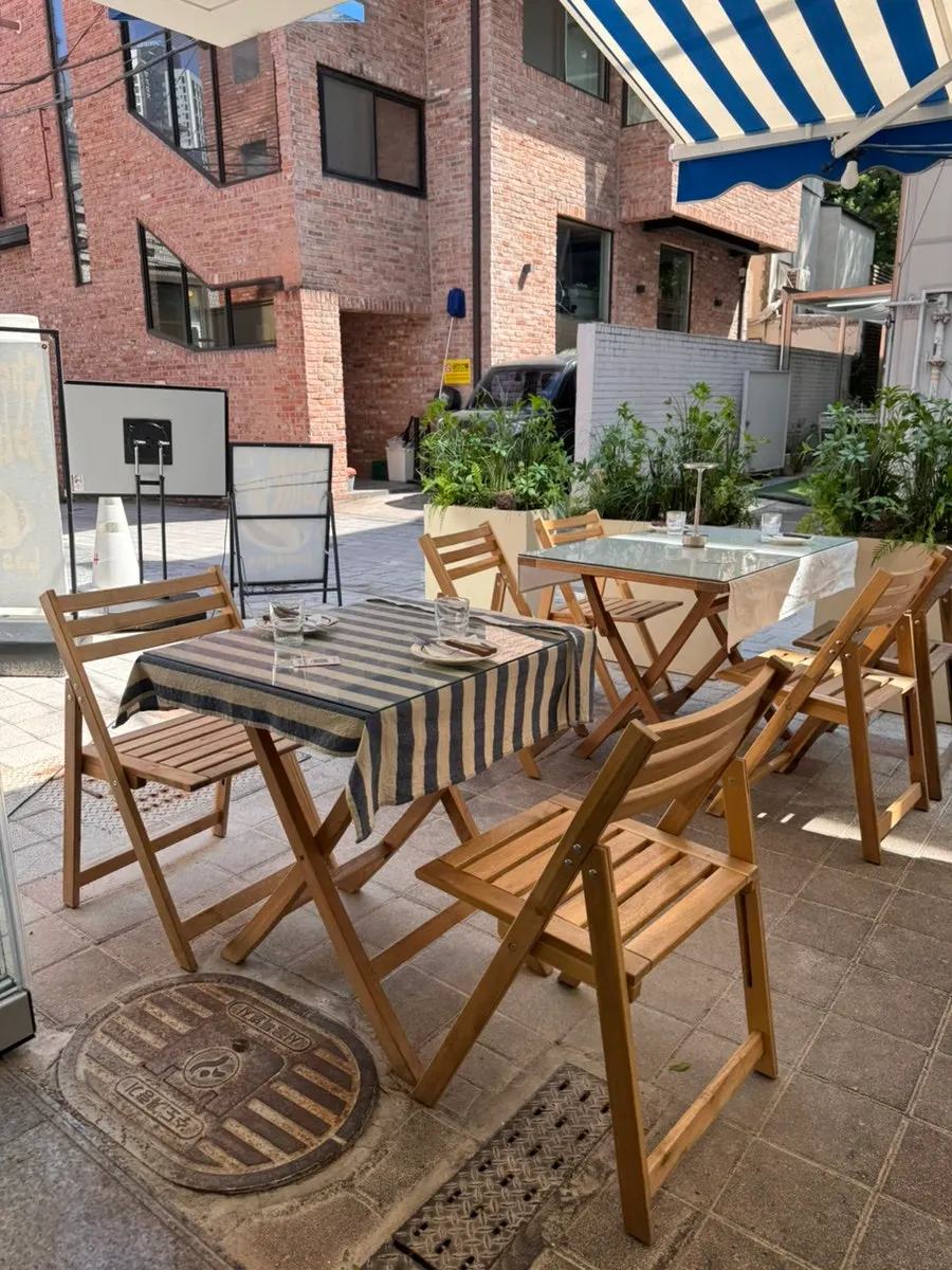 Terrace meal with a dog
