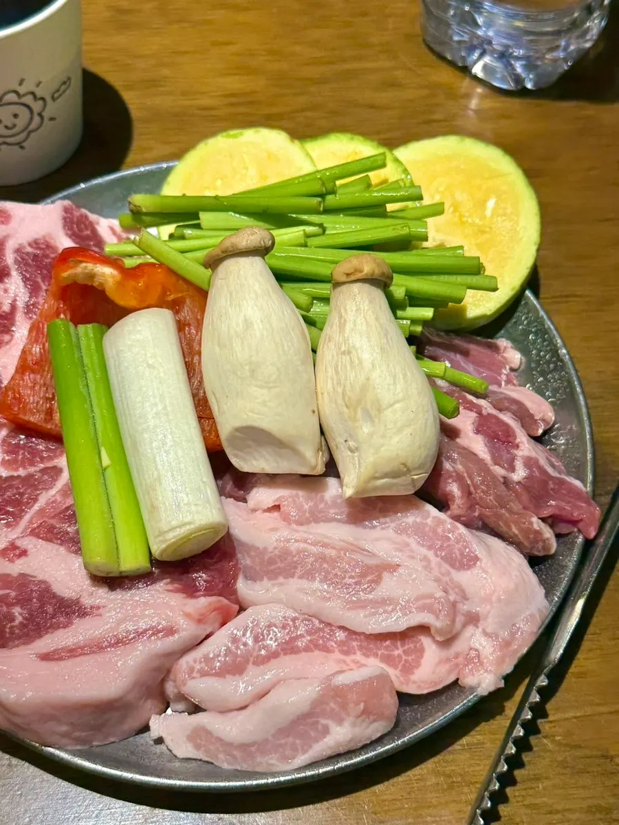 특수부위와 채소 구성