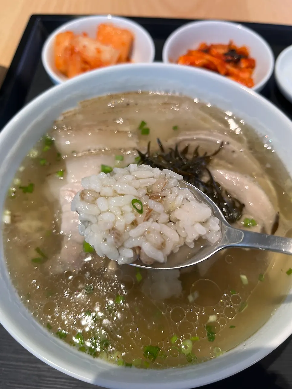 Clean, refreshing gomtang broth