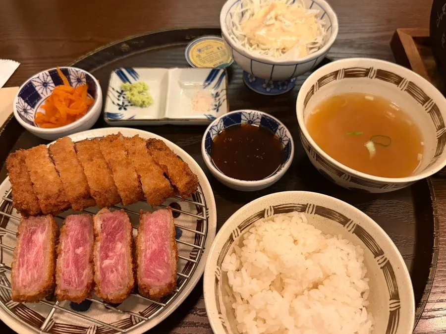 화로와 함께 나온 안심 규카츠