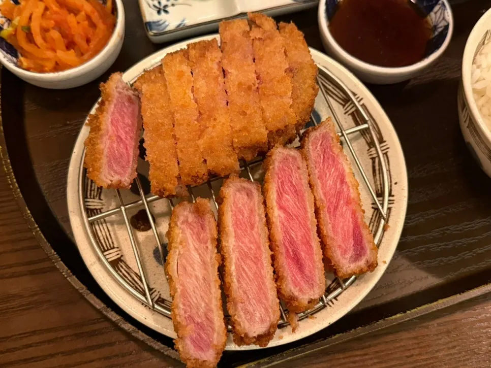 채끝 규카츠 단면 마블링 클로즈업