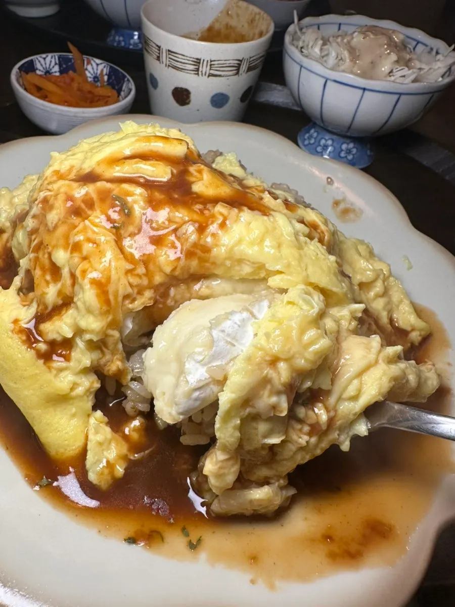 Brie cheese omurice and side dishes