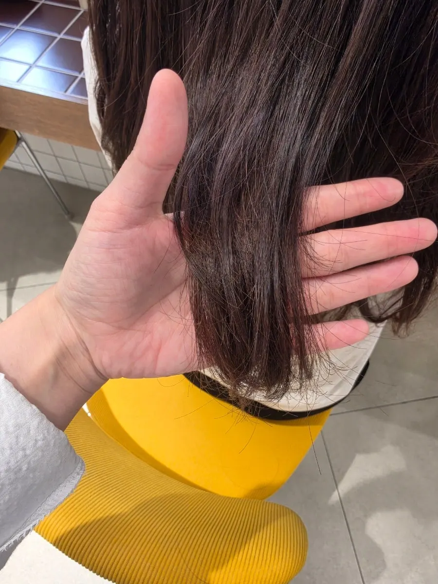 드라이 후 자연스러운 컬링이 잡힌 헤어
