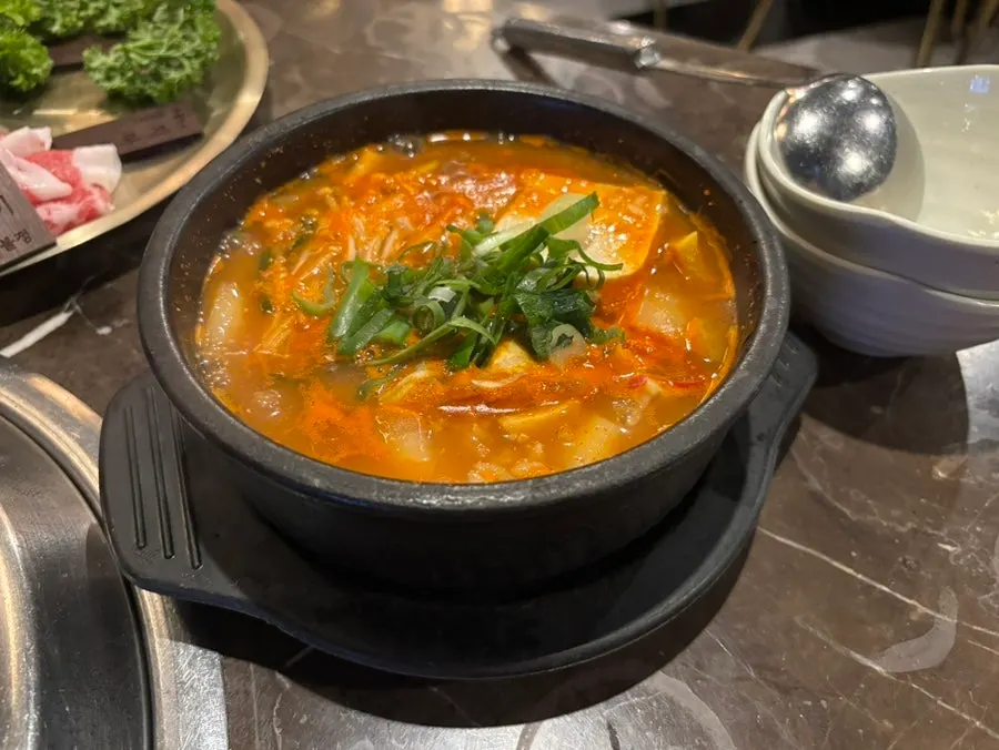 뚝배기에 나온 된장술밥